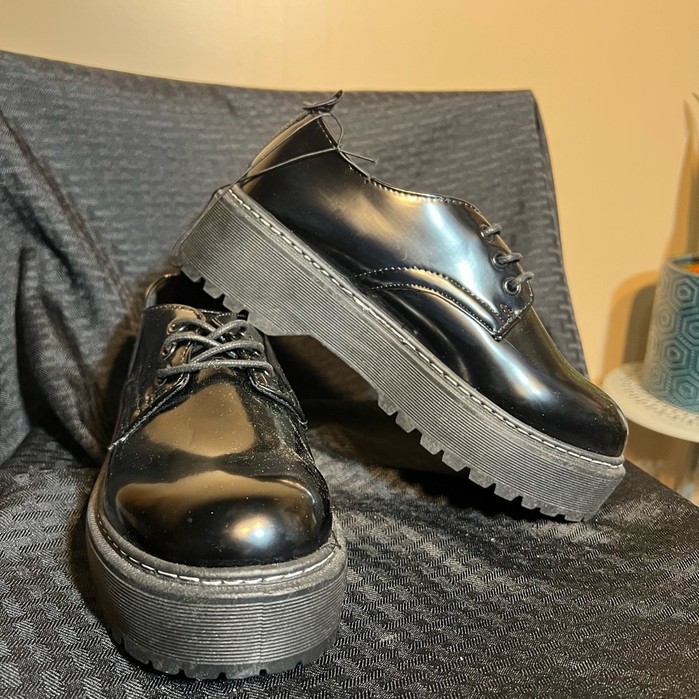 Jellypop Black Glossy Women's Loafers